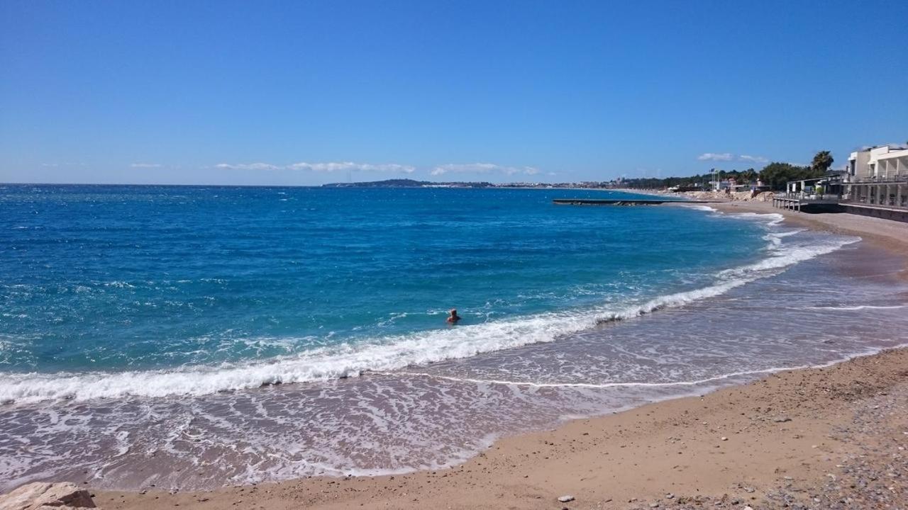 Appartement Bord De Mer Marina Baie Des Anges 卢贝新城 外观 照片